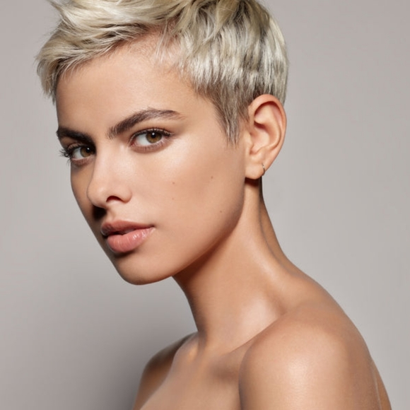 Light Med. 9 Skin Fetish Sublime Perfection Foundation Hurry Sold Out Everywhere - Picture 2 of 9